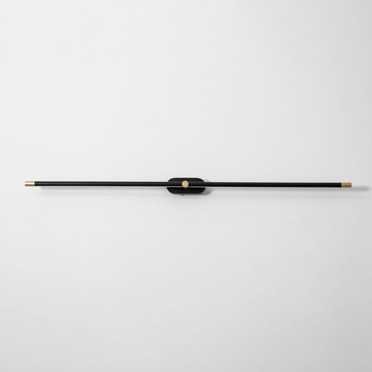 LED Wall Lamp Black Brass Linear Swivel | Modern