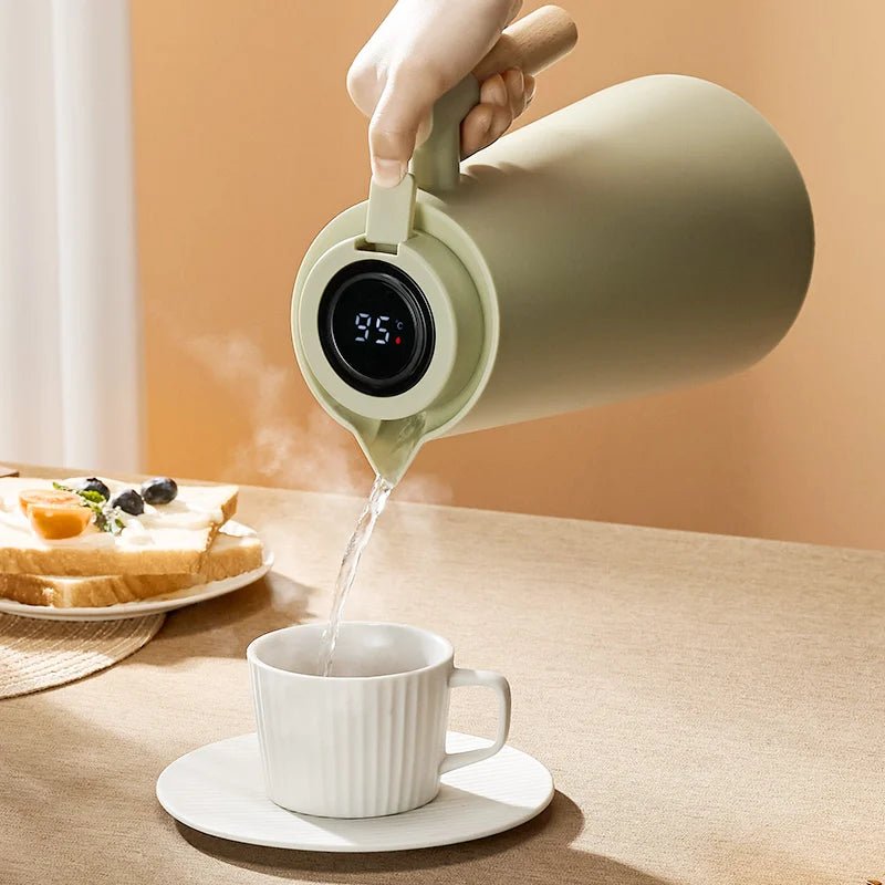 Thermal Jug with Wooden Handle | Temperature Display