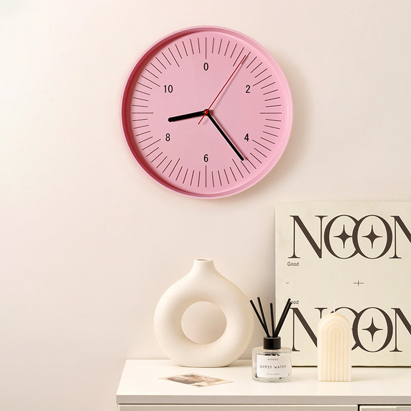 Wall Clock Round with Minimalist Dial | Silent