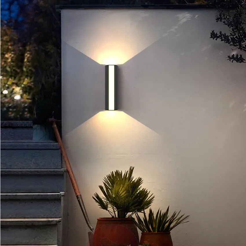 Black Aluminum LED Up & Down Outdoor Wall Light | Modern