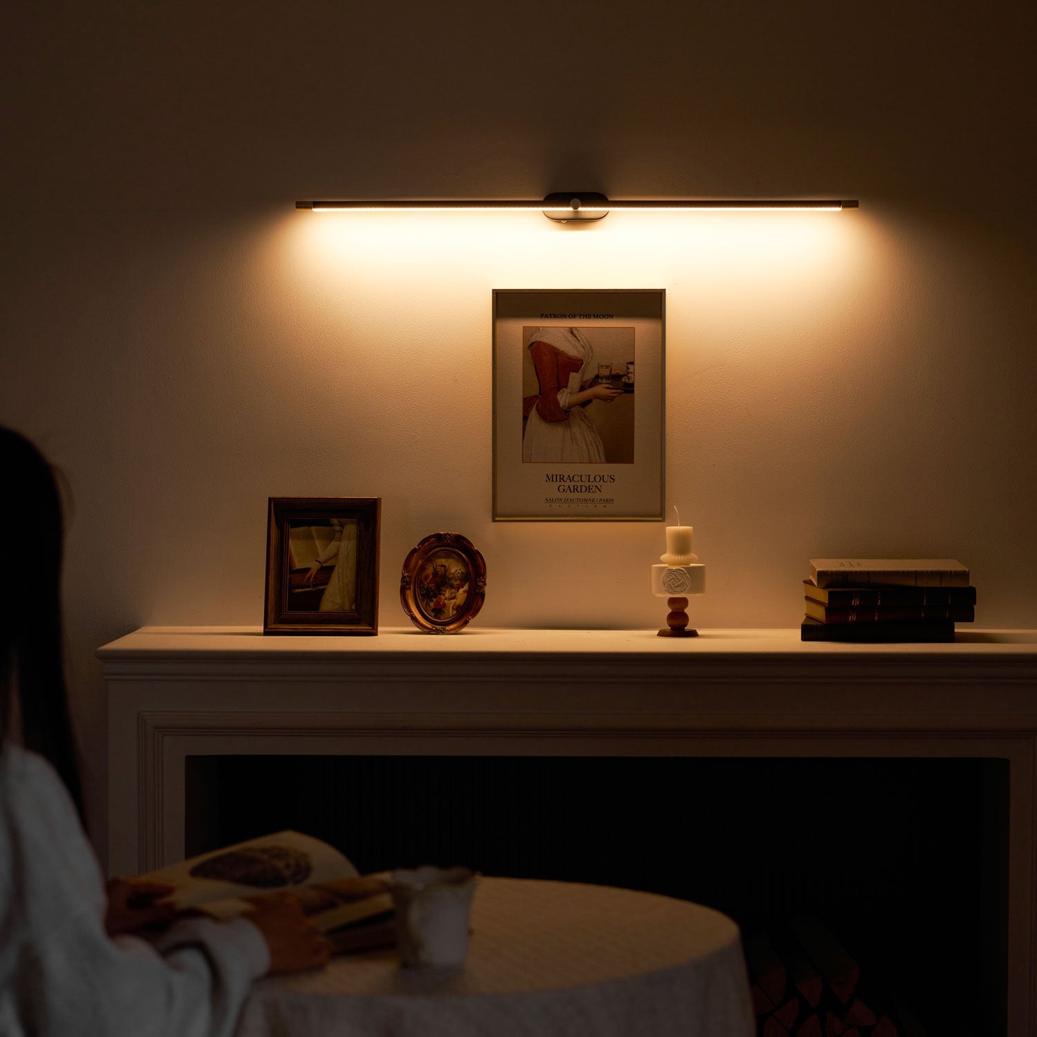 LED Wall Lamp Black Brass Linear Swivel | Modern