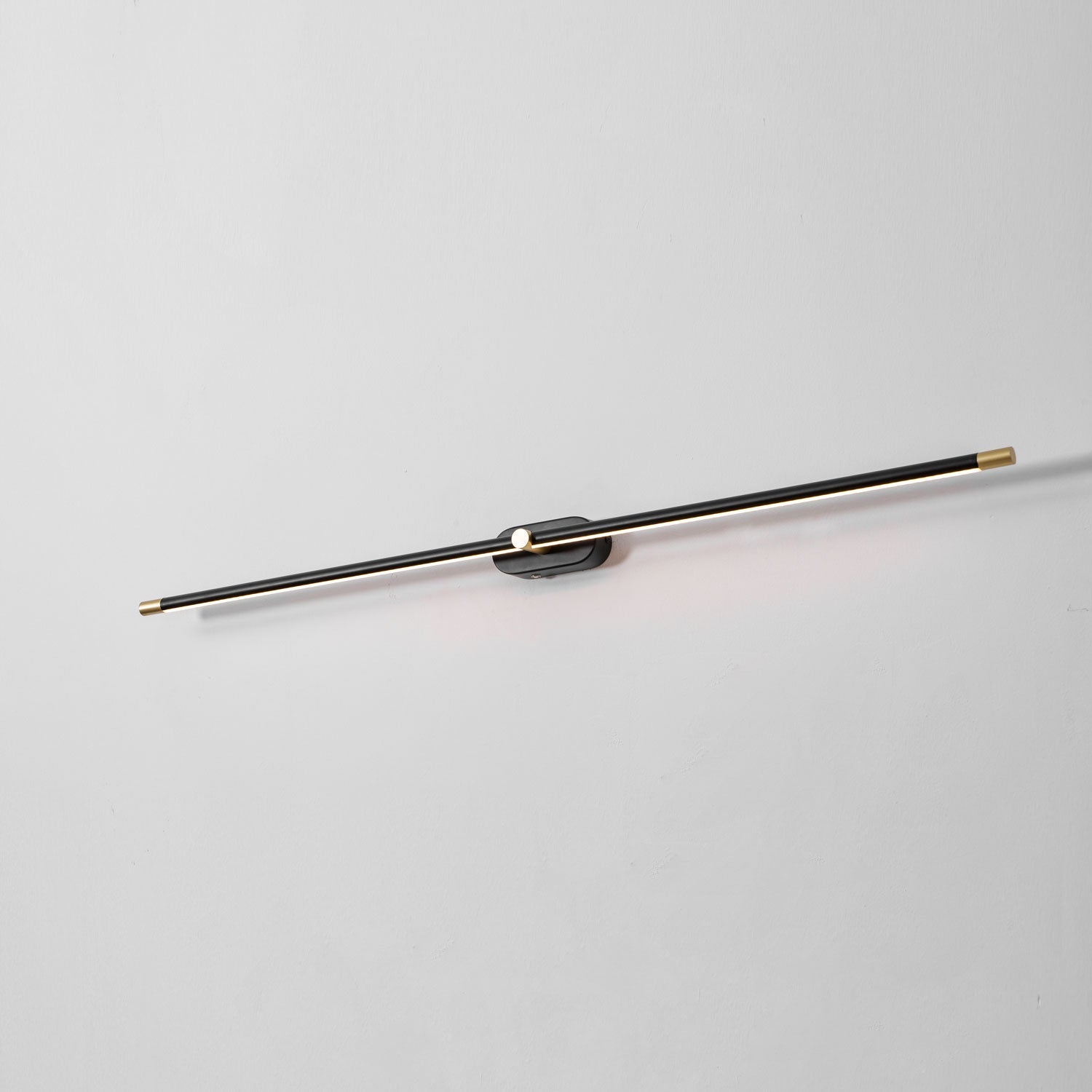 LED Wall Lamp Black Brass Linear Swivel | Modern