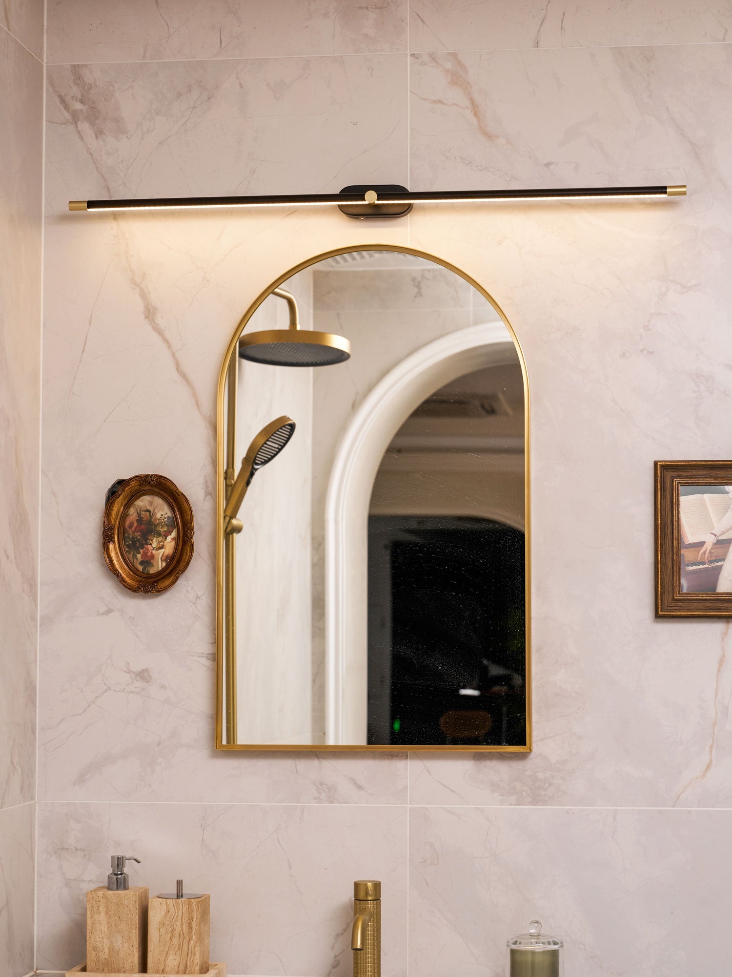 LED Wall Lamp Black Brass Linear Swivel | Modern