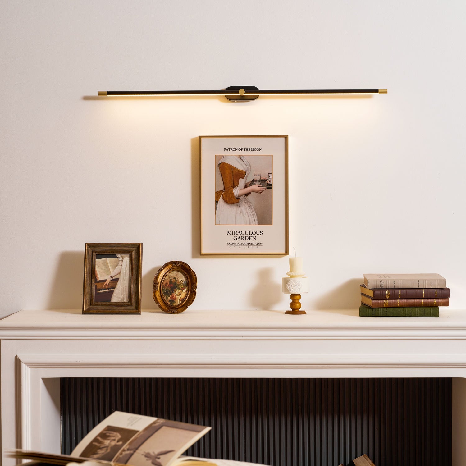 LED Wall Lamp Black Brass Linear Swivel | Modern