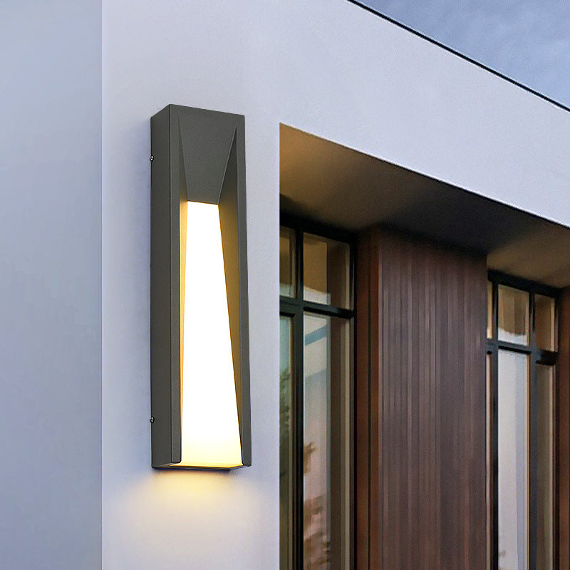 Vertical LED Outdoor Wall Light for Entrance or Patio | Modern