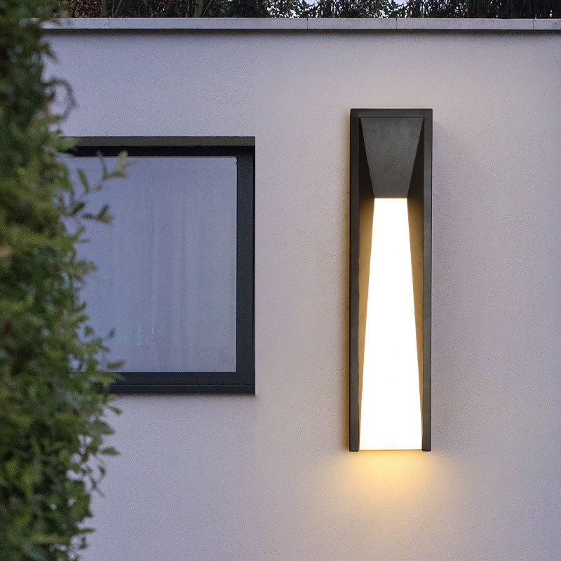 Vertical LED Outdoor Wall Light for Entrance or Patio | Modern