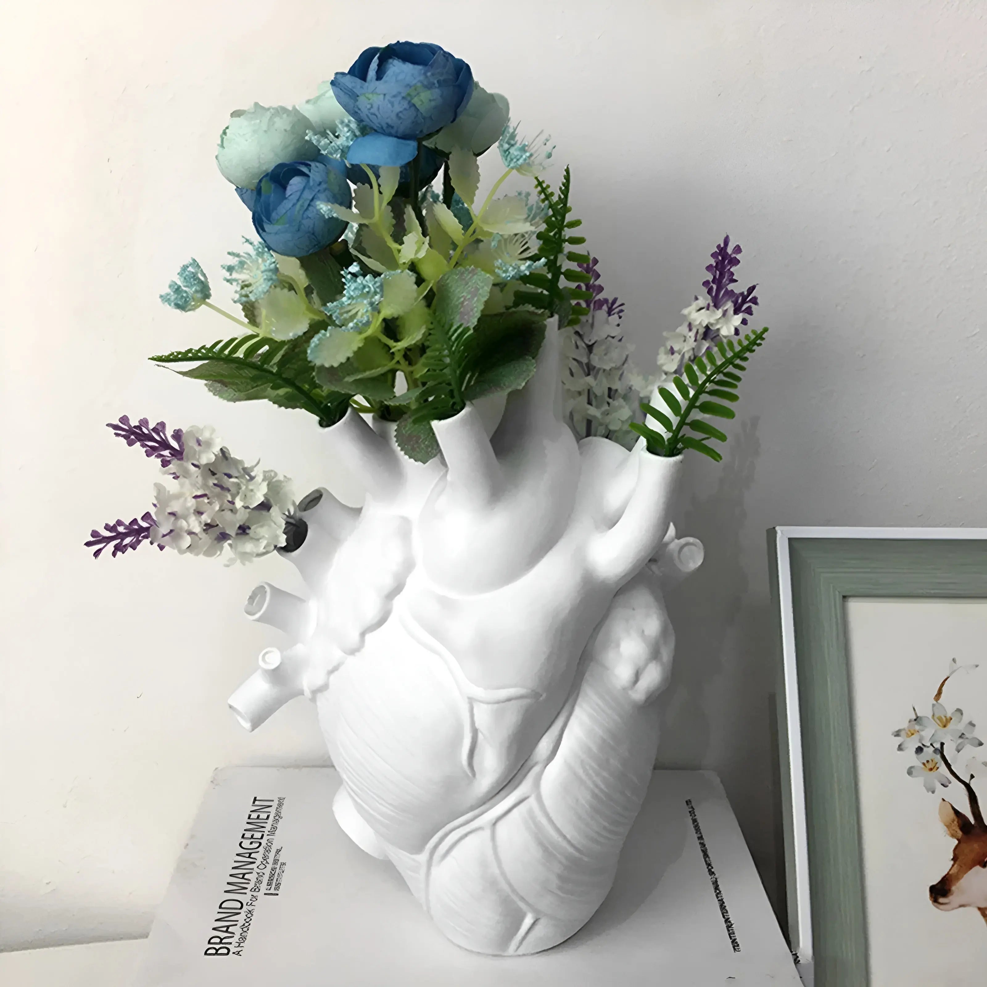 Sculptural Heart Vase for Living Room | Anatomical Design